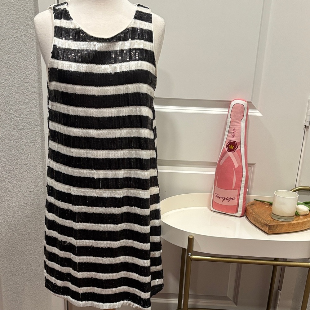 GUC Honey Punch Black and White Sequin Dress